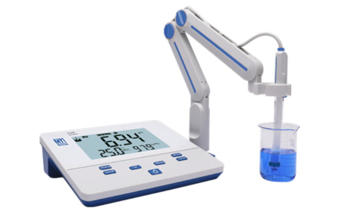 Кондуктометр стационарный, 0,01 мкСм/см - 200 мкСм/см, датчик DJS-1VTC, EC200E, MT Measurement