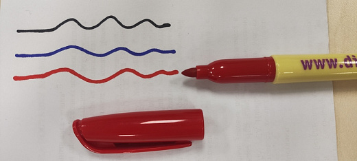 Маркер перманентный по стеклу и пластмассе, 2 мм, красный