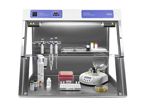 ПЦР-бокс, ширина рабочей поверхности 645 мм, с УФ-рециркулятором, со встроенной розеткой, для стерильных работ, UVC/T-M-AR, Biosan, фронтальный вид