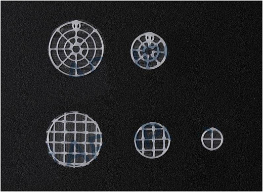 Диски для 3D культивирования полученные методом электроформования, невыровненные нановолокна, материал нанесен линейно, толщина подложки 18 мкм, 24 луночный планшет Фото 2